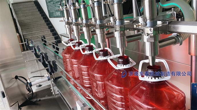 全自动酥油灌装机细节图.jpg 全自动酥油灌装机细节图.jpg